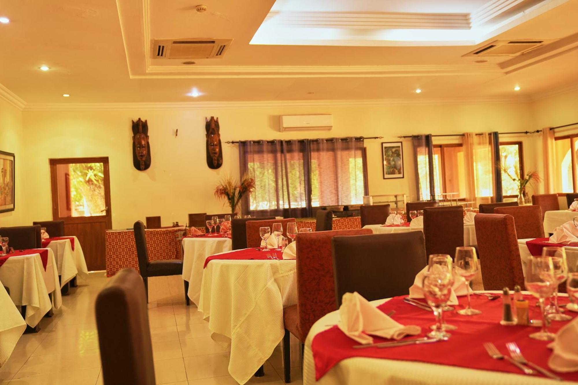 Dunia Hotel Bissau Eksteriør billede